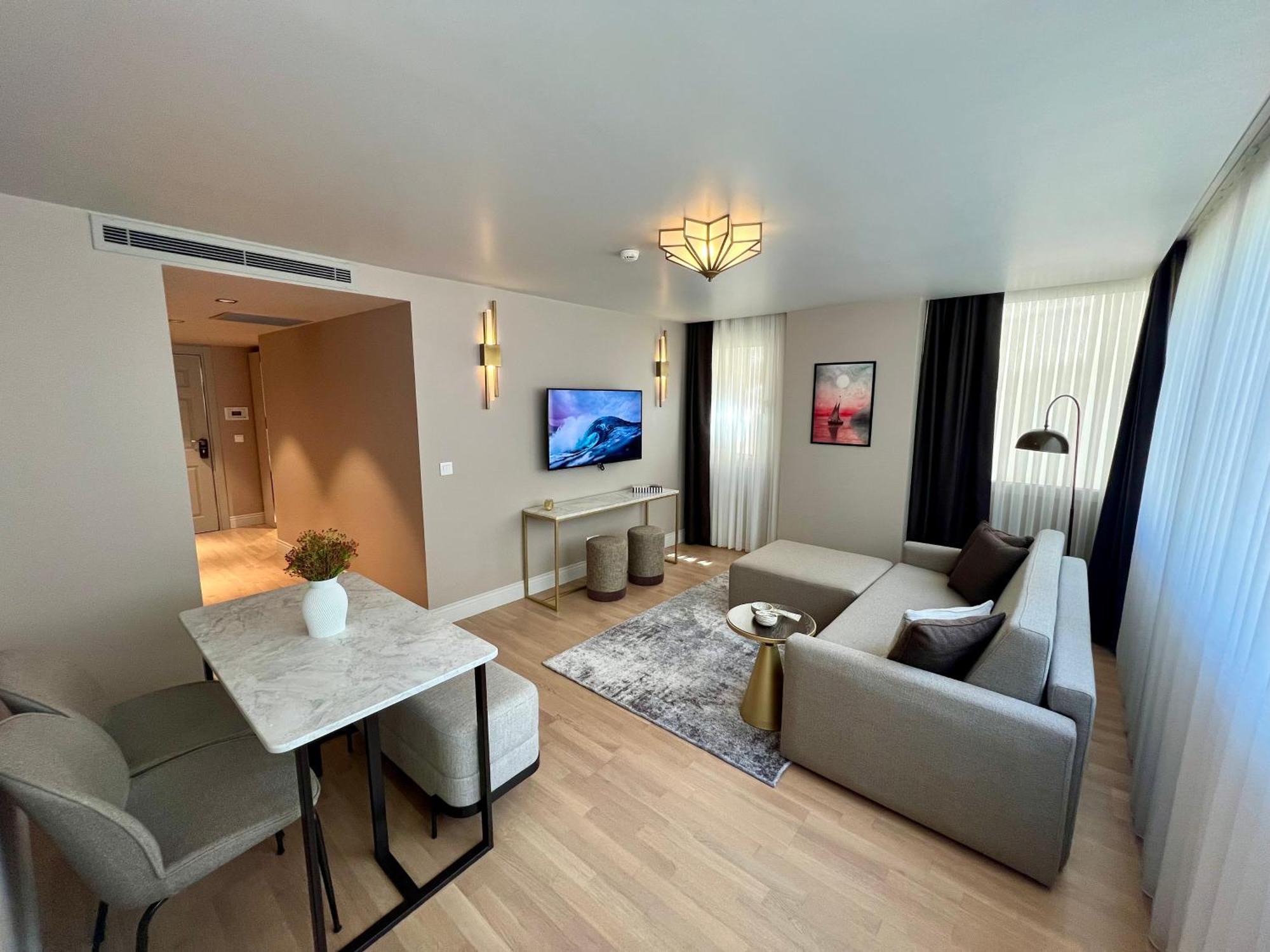 Weingart Suites Hotel Istanbul Exterior photo